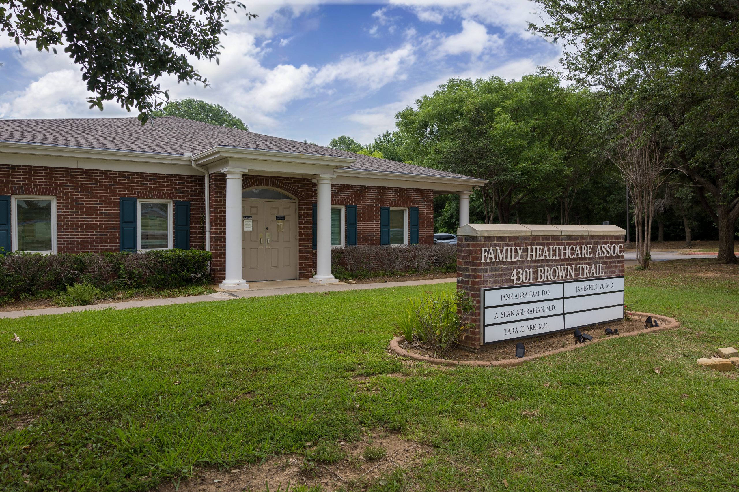 Family HealthCare Associates, Colleyville