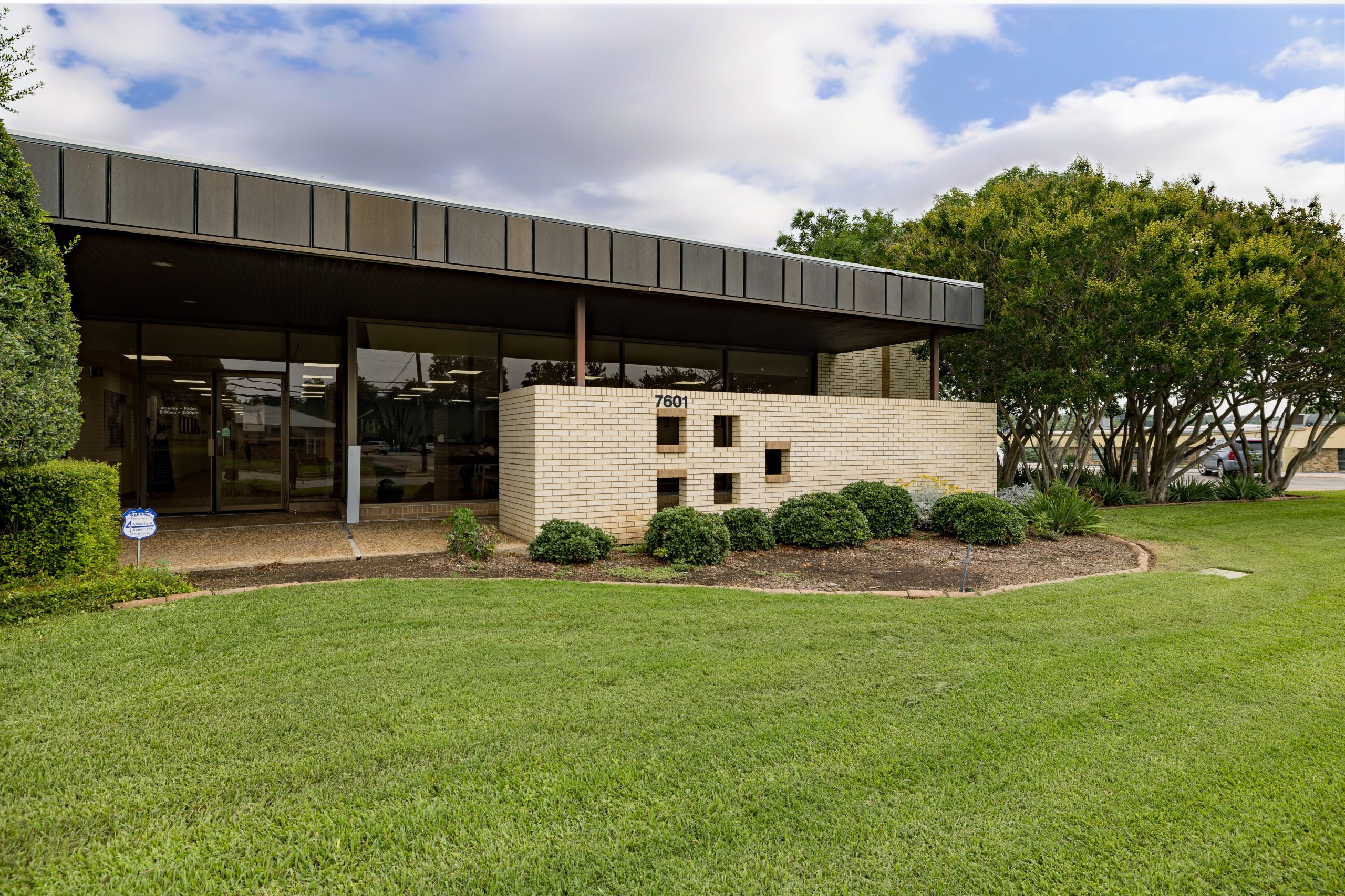 Family HealthCare Associates, Glenview